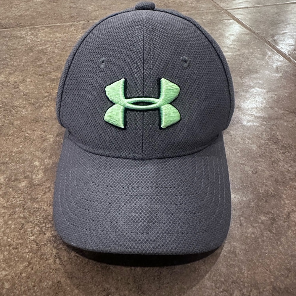 Under Armour Charcoal Cap with Lime Logo kids size small 1-3 years old